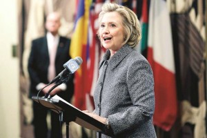 Caso de e-mails amaga futuro de Hillary Clinton